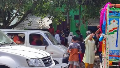 मुस्लिम समाज ने प्याऊ जल लगातार श्रद्धालुओं को पिलाया शरबत