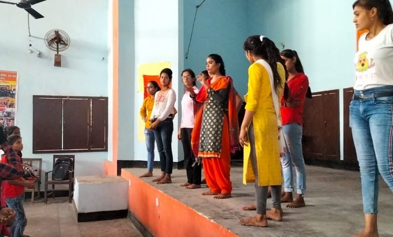 एबीवीपी का प्रशिक्षण शिविर जारी दूसरे दिन दिया गया डांस का प्रशिक्षण एबीवीपी का प्रशिक्षण शिविर जारी दूसरे दिन दिया गया डांस का प्रशिक्षण