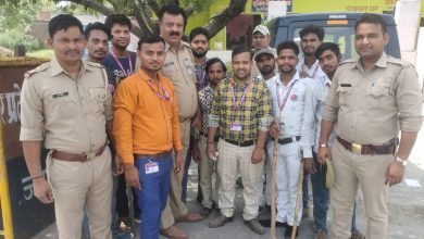 जनता सुरक्षा फाउंडेशन के कार्यकर्ताओं ने दिया सोरों पुलिस को सहयोग