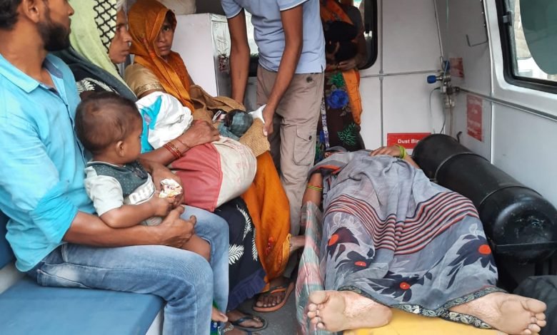 एंबुलेंस कर्मियों ने कराया सुरक्षित प्रसव जच्चा बच्चा दोनों स्वस्थ