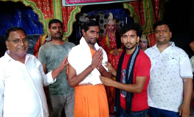 श्रीकृष्ण रासलीला महोत्सव में महिषासुर के वध की लीला का हुआ मंचन
