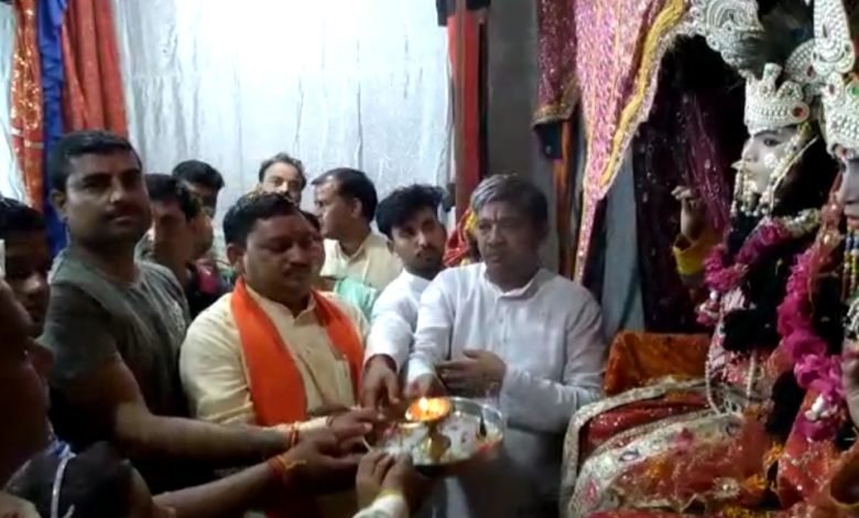 भगवान श्रीकृष्ण की जन्म लीला देख दर्शक हुए हर्षित भगवान श्रीकृष्ण की जन्म लीला देख दर्शक हुए हर्षित