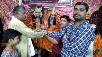 श्रीकृष्ण रासलीला महोत्सव में राधा-कृष्ण स्वरूप संग थिरके भक्त
