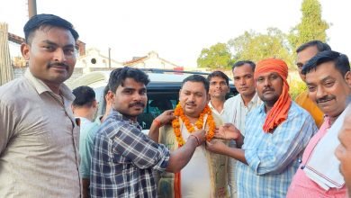 कासगंज:अमांपुर विधायक ने किया अपने क्षेत्र में भ्रमण सुनी लोगों की समस्यायें