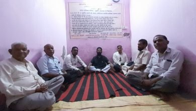 आजाद समाज सेवा समित ने सरकारी राशन डीलरों पर कार्यवाही की माँग, यूनिट रिकॉर्ड विभाग को सौपें