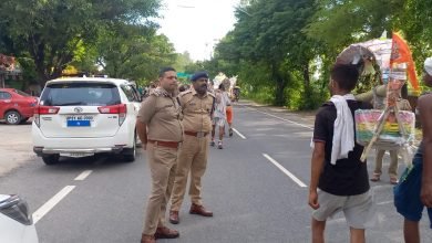 कासगंज: कावड़िए की मौत के बाद हरकत में आया प्रशासन, व्यवस्था परखने पहुंचे- डीआईजी