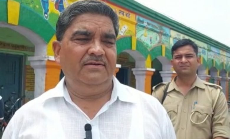 कासगंजः वन विभाग के अधिकारियों ने ट्री गार्ड लगाने के नाम पर किया 1 करोड़ रुपए से ज्यादा का गबन कासगंजः वन विभाग के अधिकारियों ने ट्री गार्ड लगाने के नाम पर किया 1 करोड़ रुपए से ज्यादा का गबन