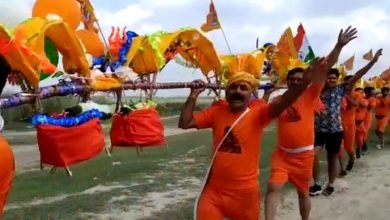 कासगंज :सोरों लहरा से 101 फुट लंबी कतार में निकलें कावड़िए