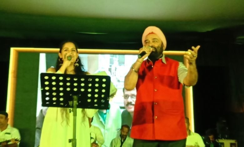 भिलाई: याद ए मोहम्मद रफी साहब की पुण्यतिथि पर विभिन्न कलाकारों ने की शिरकत भिलाई: याद ए मोहम्मद रफी साहब की पुण्यतिथि पर विभिन्न कलाकारों ने की शिरकत