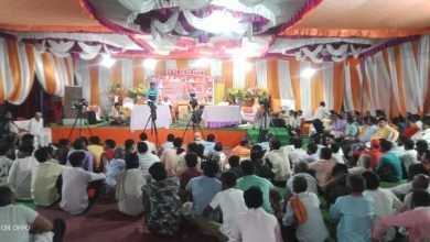 कासगंज: तुलसी जयंती महोत्सव में जबाबी कीर्तन का आयोजन,कार्यक्रम में विभिन्न नेताओं ने शिरकत की