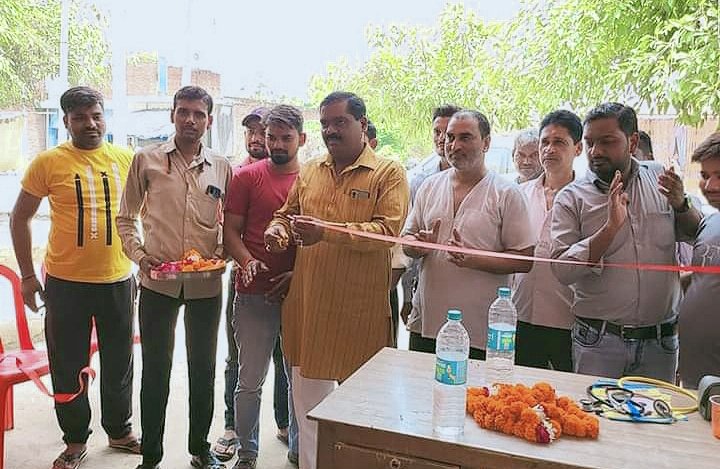 कासगंज: मानपुर नगरिया में मां गंगा क्लीनिक का उद्घाटन कासगंज: मानपुर नगरिया में मां गंगा क्लीनिक का उद्घाटन