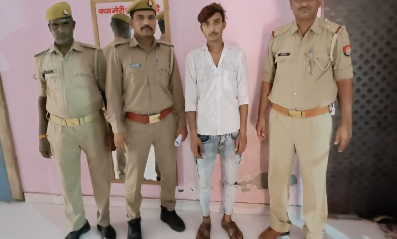 कासगंज: सोरों में पोक्सो एक्ट का वांछित आरोपी गिरफ्तार कासगंज: सोरों में पोक्सो एक्ट का वांछित आरोपी गिरफ्तार