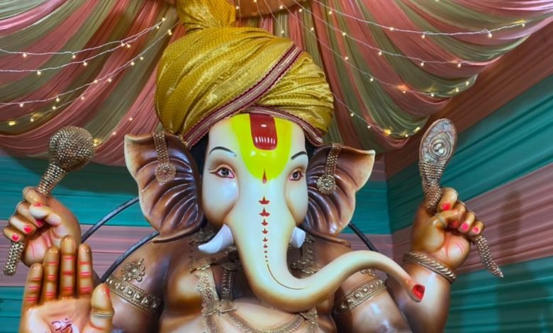 भिलाई: श्री गणेश उत्सव समिति एवं सामाजिक संगठन खुर्सीपार भिलाई प्रांगण में विराजमान हुए गणपति भिलाई: श्री गणेश उत्सव समिति एवं सामाजिक संगठन खुर्सीपार भिलाई प्रांगण में विराजमान हुए गणपति