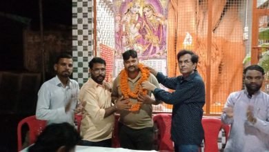 बदायूं: अखिल भारत हिन्दू महासभा की बैठक आयोजित, पदाधिकारियों को दिए मनोनयन पत्र
