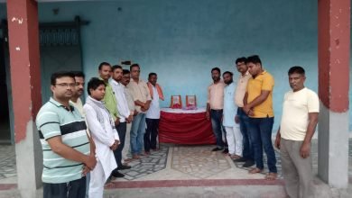 बदायूं: उझानी में अखिल भारत हिन्दू महासभा ने अवैद्धआथ जी ब शरदपीठ के शंकराचार्य स्वामी स्वरूपानन्द जी के निधन पर दी श्रद्धाजंलि