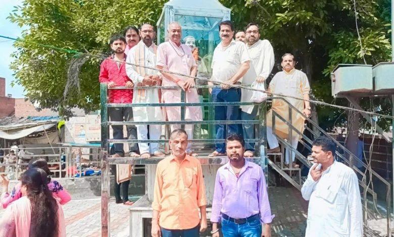 कासगंज: सोरों में पण्डित दीनदयाल उपाध्याय जी की जंयती मनाई गई कासगंज: सोरों में पण्डित दीनदयाल उपाध्याय जी की जंयती मनाई गई