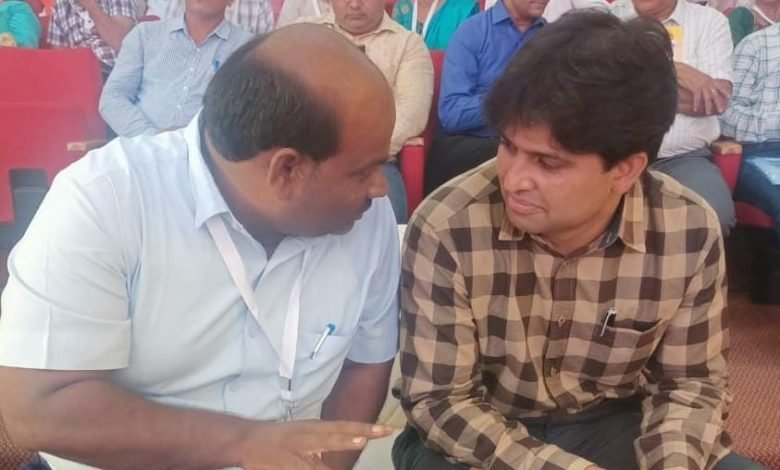 कासगंज:नये उत्साह और ऊर्जा का संचार करने वाली दो दिवसीय कार्यशाला का समापन कासगंज:नये उत्साह और ऊर्जा का संचार करने वाली दो दिवसीय कार्यशाला का समापन
