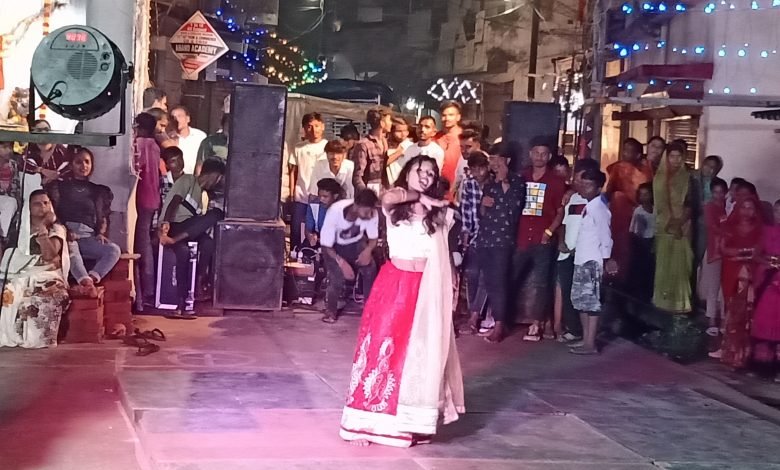 भिलाई: केम्प 1 में सांस्कृतिक में बच्चों ने दिखाया हुनर भिलाई: केम्प 1 में सांस्कृतिक में बच्चों ने दिखाया हुनर
