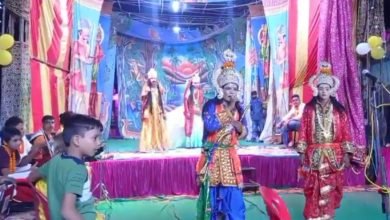 कासगंज: सोरों में परशुराम लक्ष्मण संवाद व धनुष यज्ञ की लीला का मंचन किया
