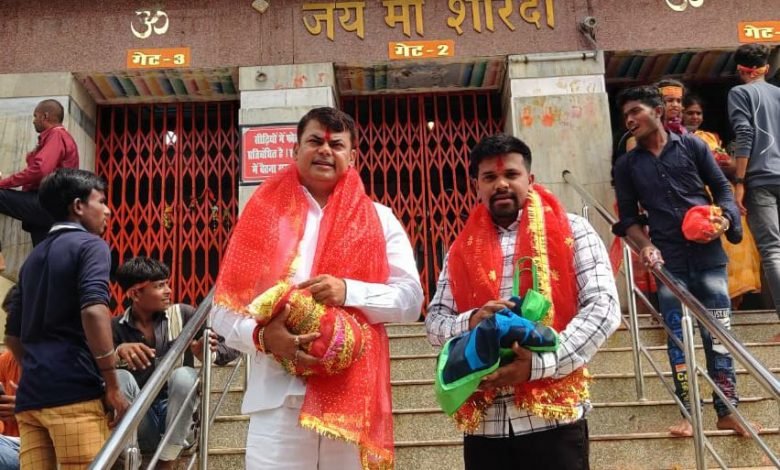 भिलाई:  मैहर मां शारदा के दर पर दया सिंह ने टेका मत्था, भिलाई के लिए की खुशहाली की कामना