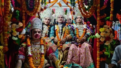 कासगंज:गाजे बाजे के साथ धूमधाम से निकाली गई मर्यादा पुरुषोत्तम श्रीराम की राजगद्दी नगर भ्रमण यात्रा