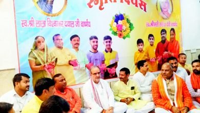 कासगंज: स्मृति दिवस कार्यक्रम में शामिल हुए प्रदेश अध्यक्ष व केंद्रीय मंत्री