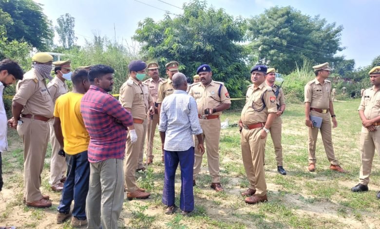 कासगंज: पटियाली में तीन दिनों से लापता युवक का शव मिला,मौके पर दौड़ी पुलिस कासगंज: पटियाली में तीन दिनों से लापता युवक का शव मिला,मौके पर दौड़ी पुलिस