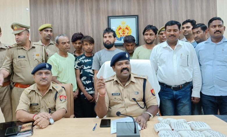 कासगंज: कोतवाली पुलिस एवं एसओजी टीम नें किए 6 स्मैक तस्कर गिरफ्तार कासगंज: कोतवाली पुलिस एवं एसओजी टीम नें किए 6 स्मैक तस्कर गिरफ्तार