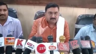 कासगंज: अयोध्या के तर्ज पर  कासगंज के हथौडावन के अमृत सरोवर में 11 हजार दीपक