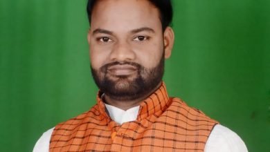 बदायूं: अखिल भारत हिंदू महासभा ने खेला ट्रप कार्ड बीसी प्रत्याशी डॉ मुकेश शाक्य को उझानी नगर पालिका चेयरमैन पद का उम्मीदवार घोषित किया