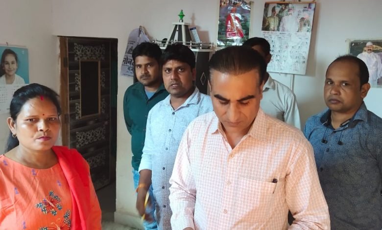 कासगंज: स्वास्थ्य विभाग की टीम ने अवैध क्लीनिक को किया सीज