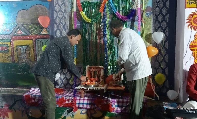 कासगंज: मेरे खाटू वाले श्याम का जन्मदिन आया है,छप्पन भोग फूल बंगला सजाया कासगंज: मेरे खाटू वाले श्याम का जन्मदिन आया है,छप्पन भोग फूल बंगला सजाया