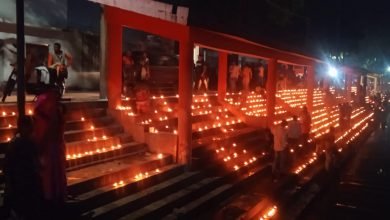 कासगंज: हरपदी कुंड पर देव दीपावली बड़े धूमधाम से मनाई गई