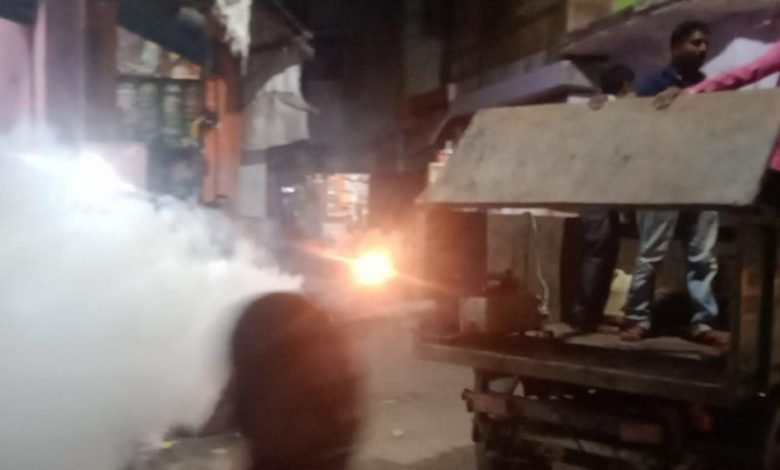कासगंज: अमांपुर में नगर पंचायत ने कराई फोगिंग