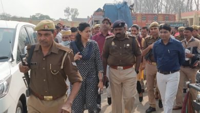 कासगंज:आगामी नगरनिकाय चुनाव डीएम एसपी ने सुरक्षा व्यवस्था का लिया जायजा