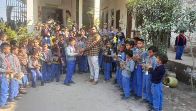 कासगंज:प्राणदायिनी ऑक्सीजन गैस पेड़ पौधों से प्राप्त होती है-चौहान