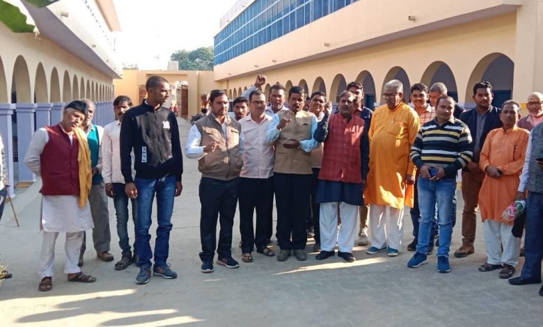 कासगंज: भारतीय किसान संघ ने की बैठक, किसान गर्जना रैली को लेकर की चर्चा… कासगंज: भारतीय किसान संघ ने की बैठक, किसान गर्जना रैली को लेकर की चर्चा…