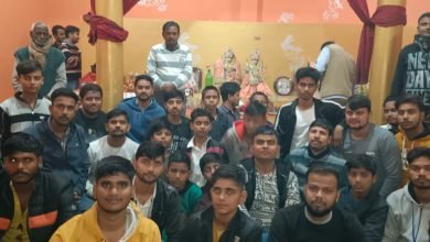 कासगंज: राधा-कृष्ण मंदिर में गूंजा हनुमान चालीसा, हुआ हनुमान चालीसा का पाठ