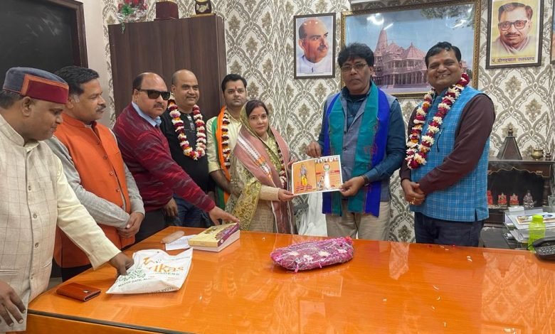 कासगंज: पटियाली के पूर्व चेयरमैन के पुत्र और बहु भाजपा में शामिल कासगंज: पटियाली के पूर्व चेयरमैन के पुत्र और बहु भाजपा में शामिल