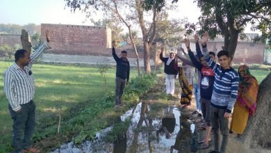 कासगंज: नरकीय जीवन जीने को मजबूर बनूपुरा के जाटव नगर के लोग, 15 साल से जर्जर है मार्ग