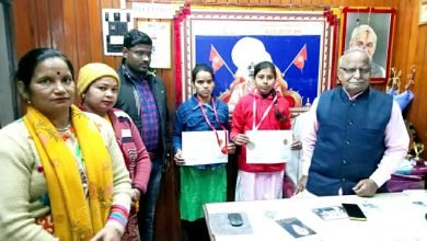 कासगंज: कौशलाथन प्रतियोगिता की मंडलीय विजेताओं को किया सम्मानित