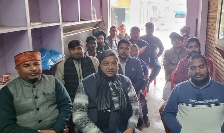 कासगंज: अमांपुर में सुनी पीएम नरेंद्र मोदी के मन की बात