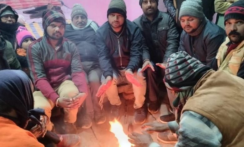 कासगंज: टिकट की जुगत में तेज हो गए संभावित दावेदार। कासगंज: टिकट की जुगत में तेज हो गए संभावित दावेदार।