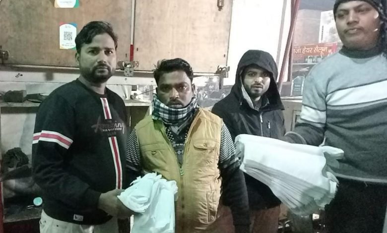 ईओ दीपिका शुक्ला ने पॉलीथिन हटाओं अभियान चलाया ईओ दीपिका शुक्ला ने पॉलीथिन हटाओं अभियान चलाया