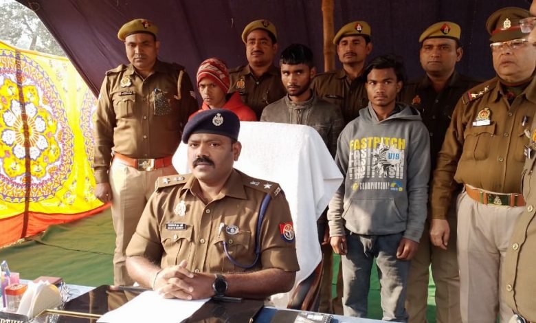 कंठी माला व्यवसाई के यहां हुई चोरी का पुलिस ने 24 घण्टे के अंदर किया खुलासा