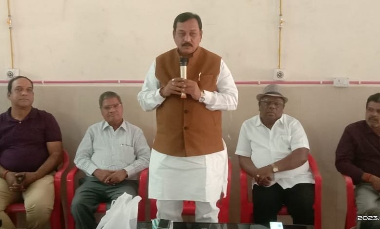 भिलाई:भिलाई में आयोजित होने वाले सुंदरकांड पाठ के लिए सांसद ने बैठक रूप रैखा रखी भिलाई:भिलाई में आयोजित होने वाले सुंदरकांड पाठ के लिए सांसद ने बैठक रूप रैखा रखी