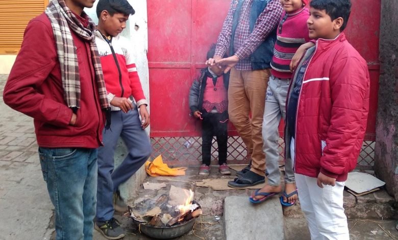दोपहर में निकली धूप ने गलनभरी सर्दी से दी राहत