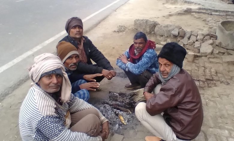 कासगंज : सुबह कोहरा छाने से गिरा पारा, परेशान हुए वाहन चालक कोहरा, कासगंज : सुबह कोहरा छाने से गिरा पारा, परेशान हुए वाहन चालक कोहरा,