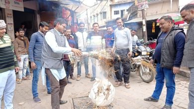 कासगंज:  ब्राह्मण कल्याण सभा ने बिहार के शिक्षा मंत्री का फूंका पुतला