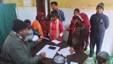 प्रथामिक स्वास्थ्य केंद्र पर सर्दी-खांसी और इंफेक्शन के मरीज बढ़े